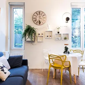 My Nest Quartier Latin Apartment